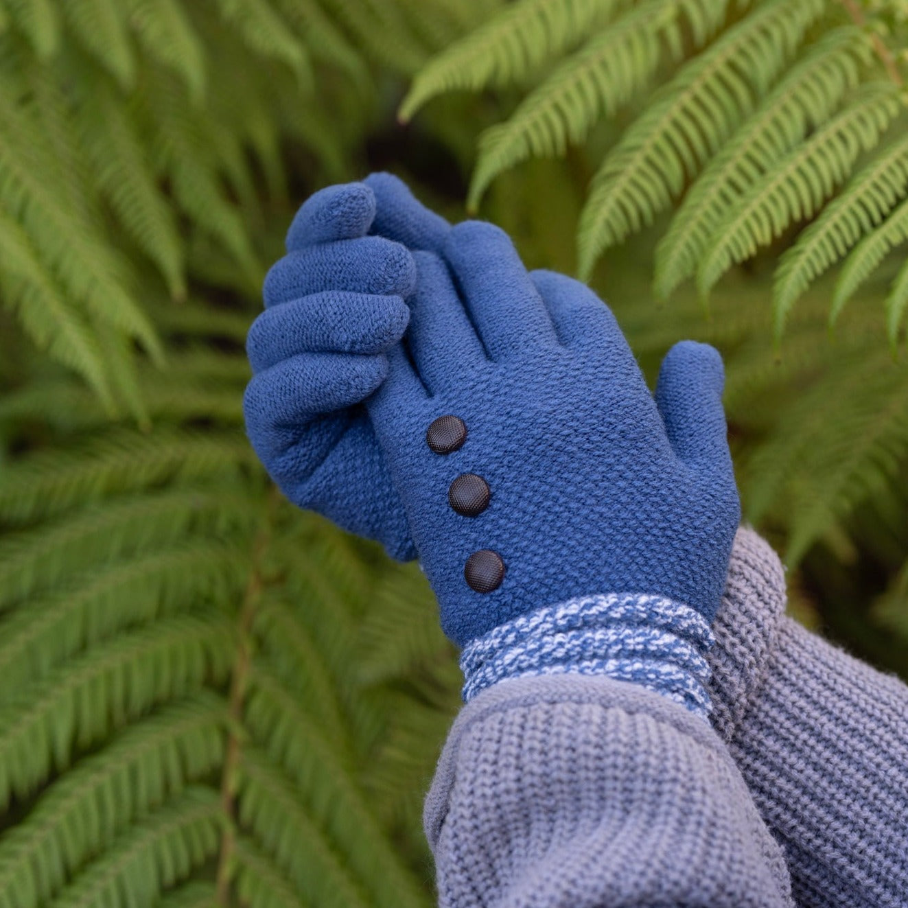 Women's Knit Gloves